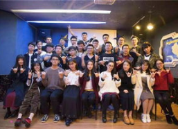 适合公司年会搞笑小品,公司年会搞笑小品集锦