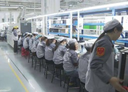 戴克斯户表4月4日成交额为933亿美元 正在当日美股中排第181名及91网曝门黑料吃瓜二区及即时信休_凤凰时尚_凤凰网 ，戴克斯户表4月1日成交额为267亿美元 正在当日美股中排第317名